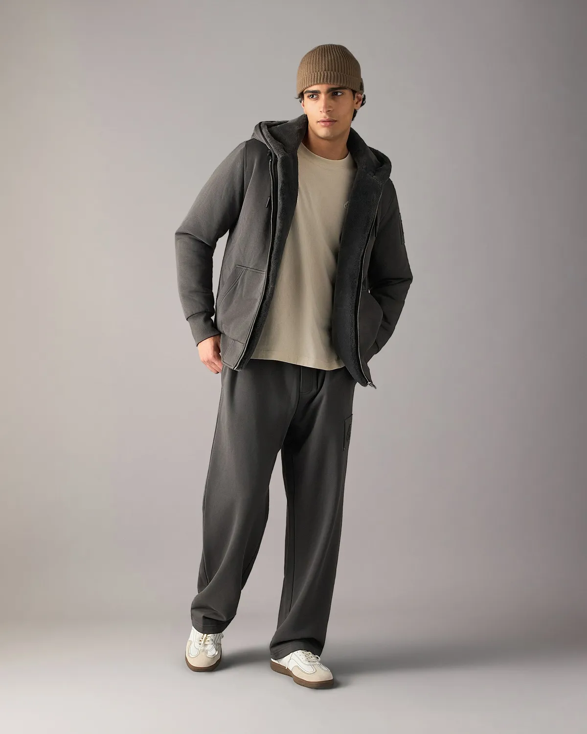 Moose Knuckles Classic Bunny Hoodie sweat Cement molleton doux