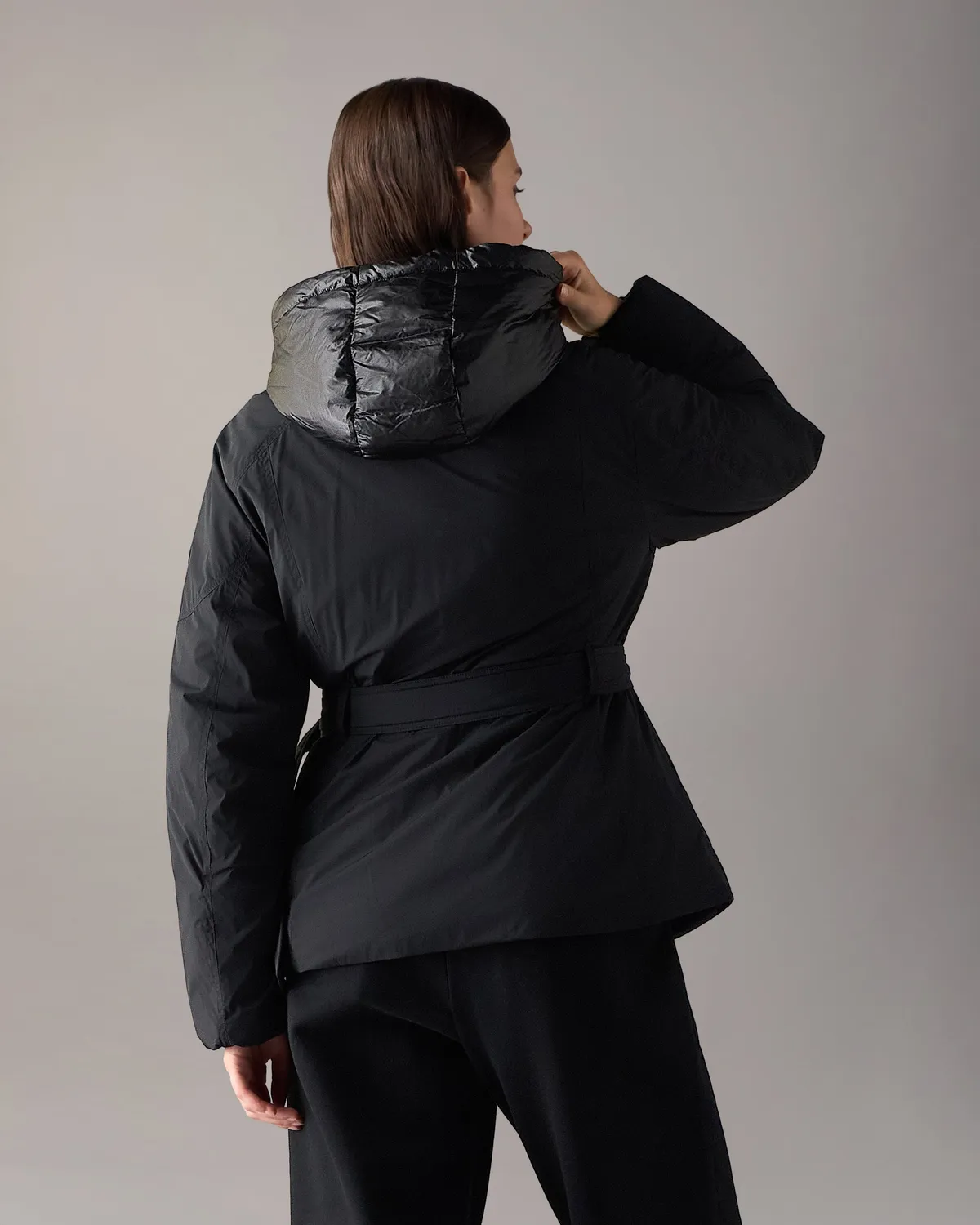 Moose Knuckles Tegan parka 3/4 noire ceinturée duvet