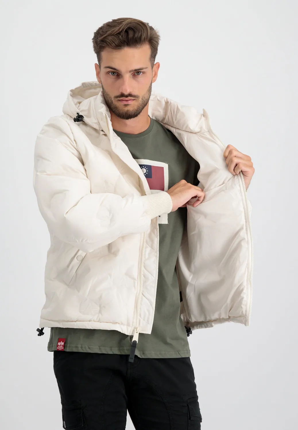 Alpha Industries Hooded Logo Puffer doudoune blanche matelassée
