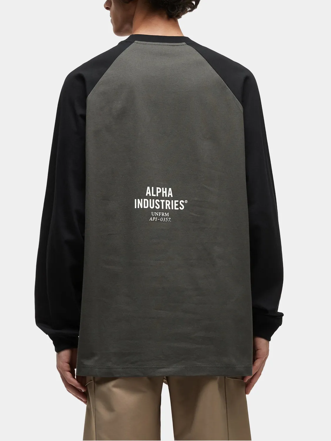 Alpha Industries UNFRM Raglan t-shirt manches longues vert coton