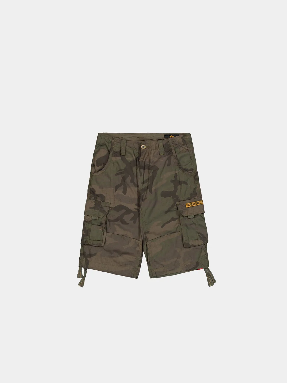 Alpha Industries Jet Short cargo camo noir longueur genou