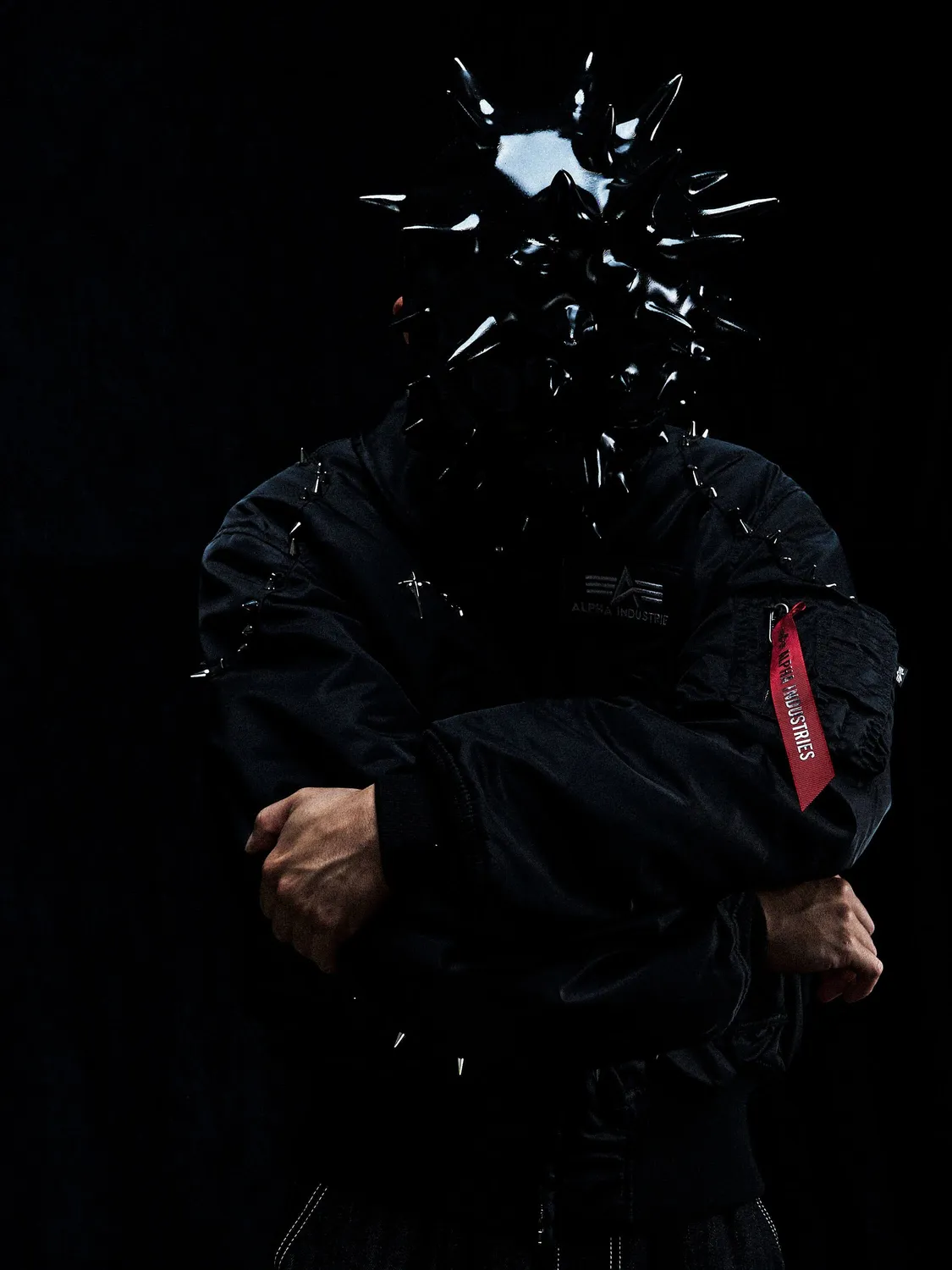 Alpha Industries Thug Club CWU 45/P blouson noir clouté