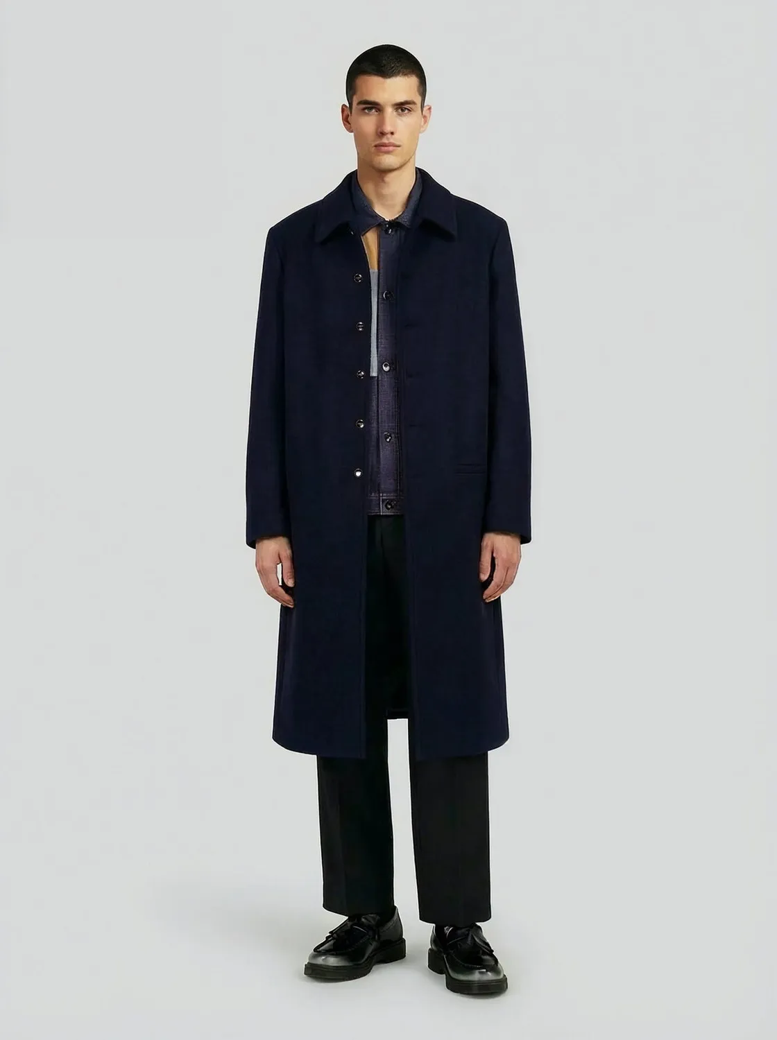 Lebrun Manteau long bleu nuit laine coupe droite