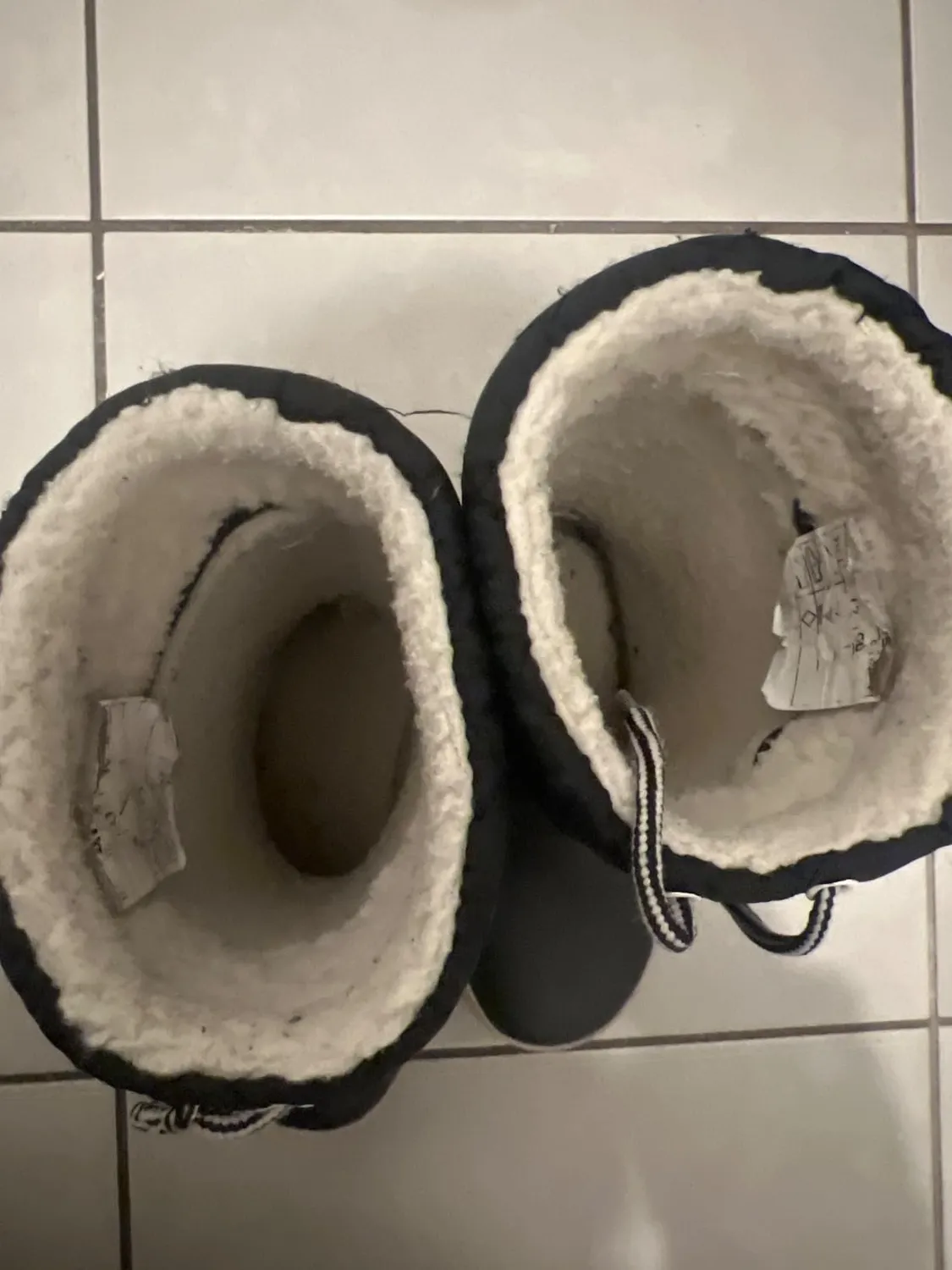 Aigle Giboulee 2 botte de pluie enfant fourrée Marine Blanc