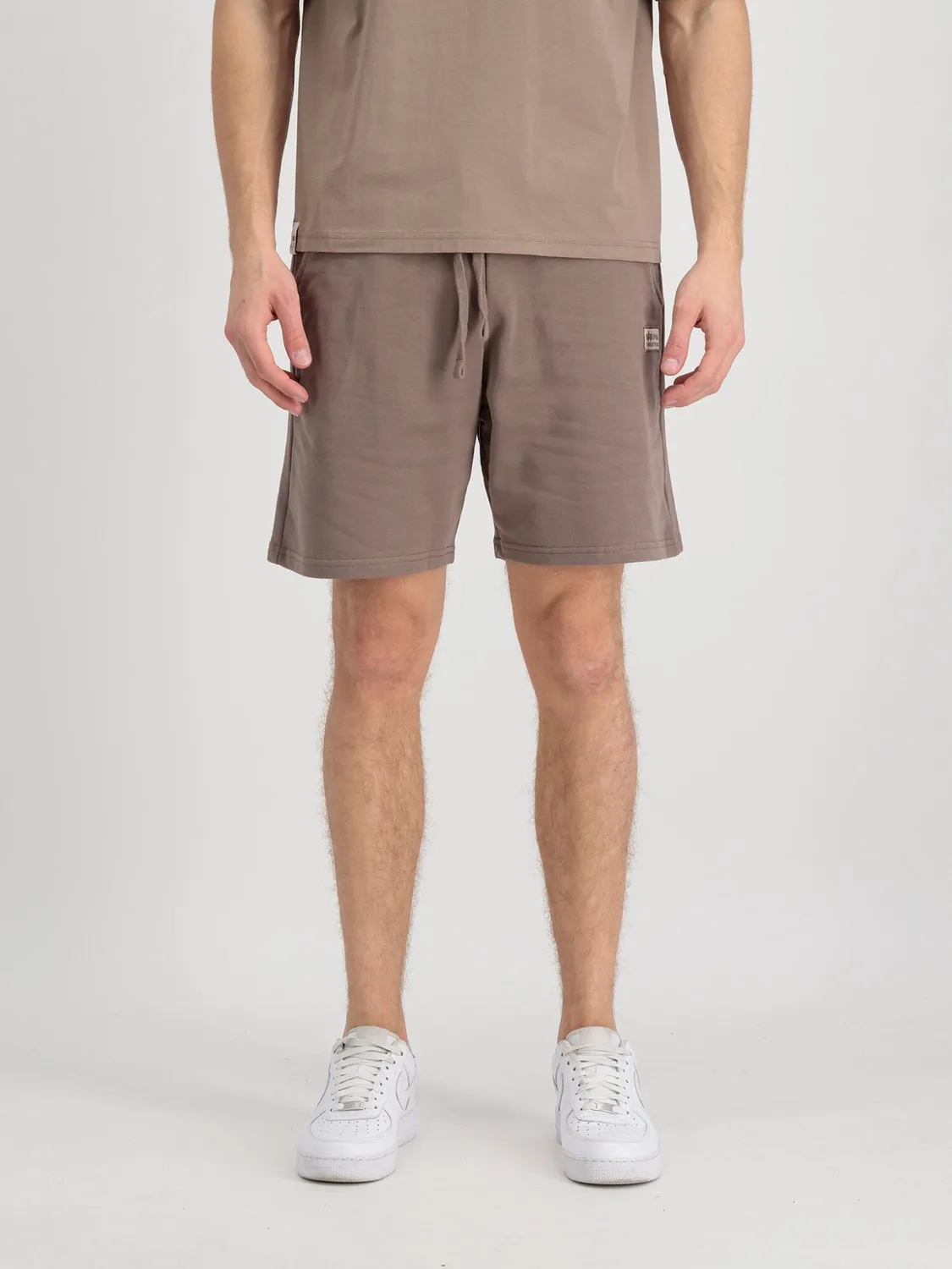 Alpha Industries Organic Jogger Short gris coton bio