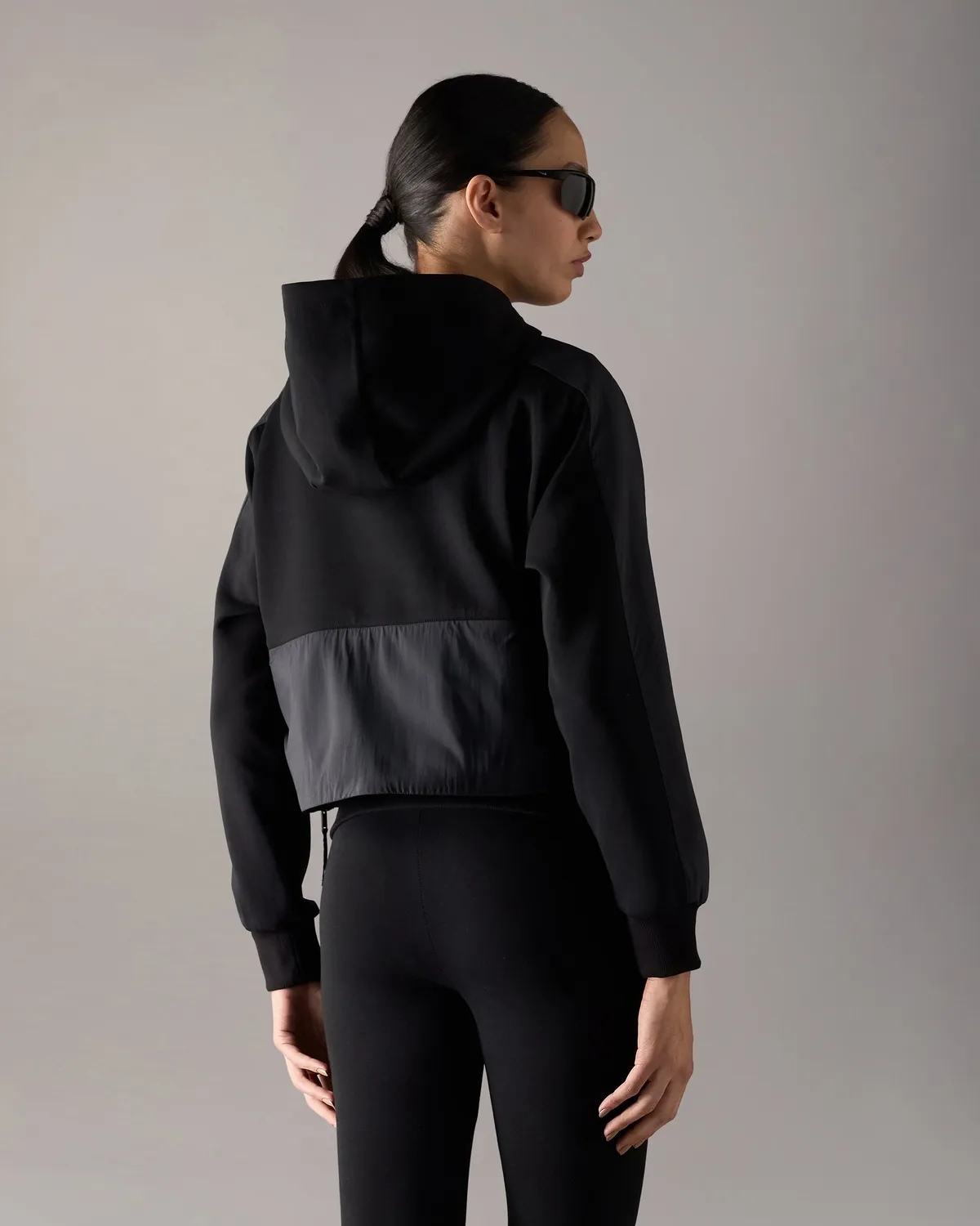 Moose Knuckles Mixed Media Hoodie sweat noir structuré