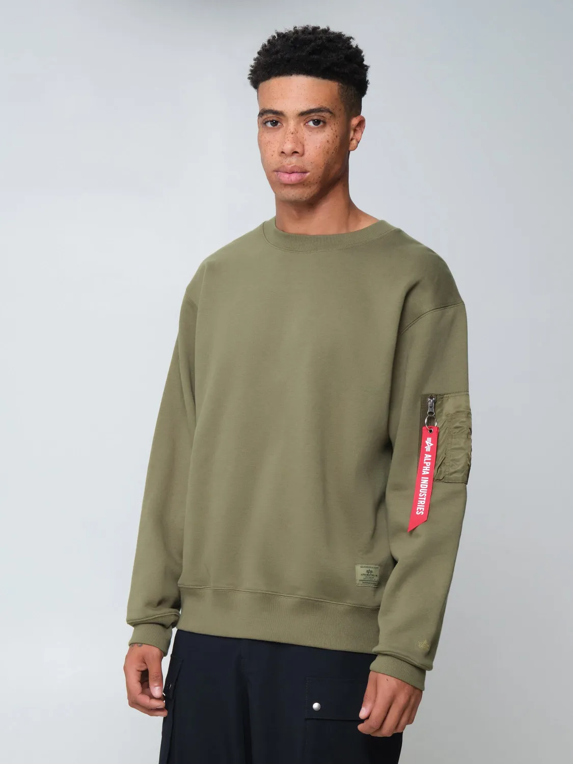 Alpha Industries Utility Pocket Crew Sweatshirt sweat noir