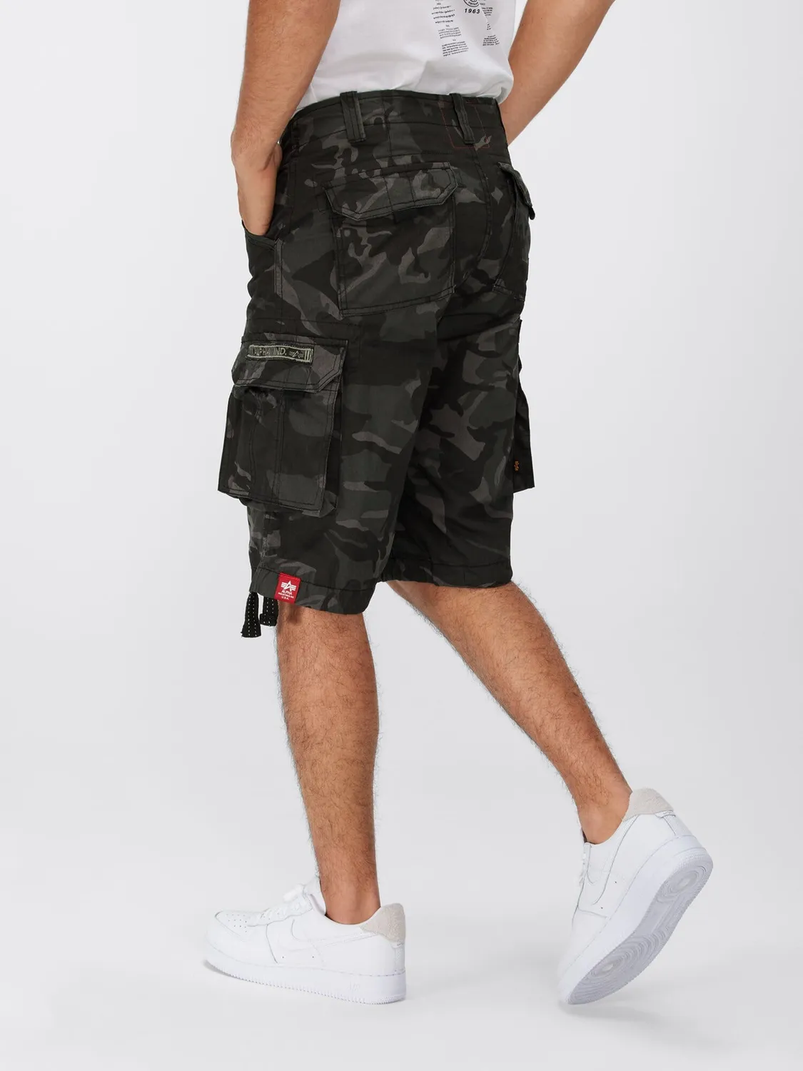 Alpha Industries Jet Short short cargo homme camo woodland coton