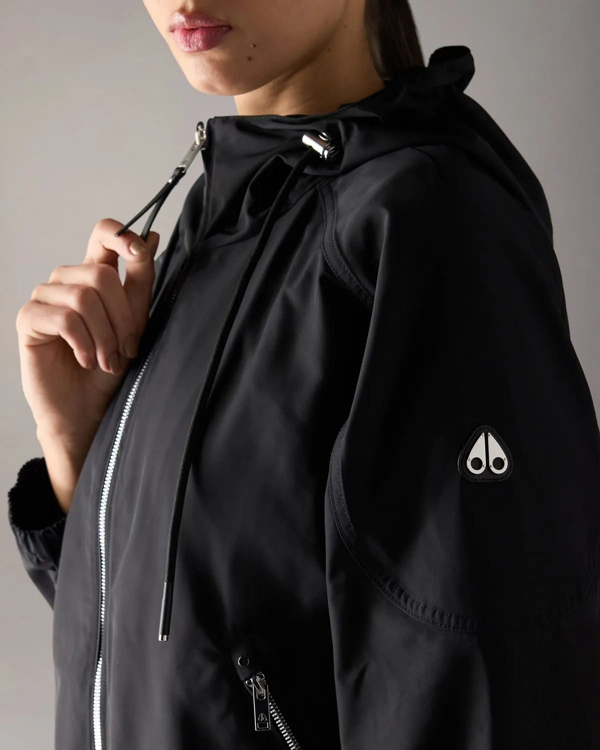 Moose Knuckles Elevate Veste capuche noire légère