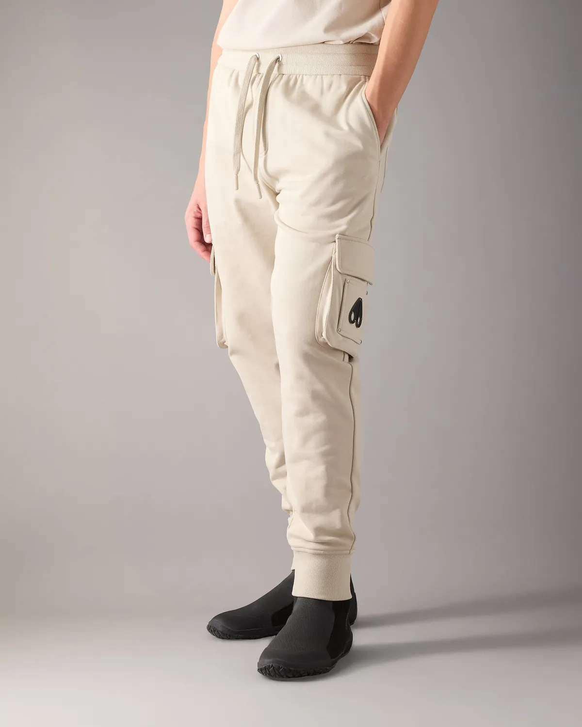 Moose Knuckles Hartsfield cargo joggers alabaster