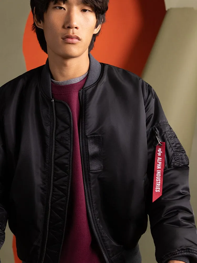 Alpha Industries 1960s MA-1 bomber noir vintage déperlant