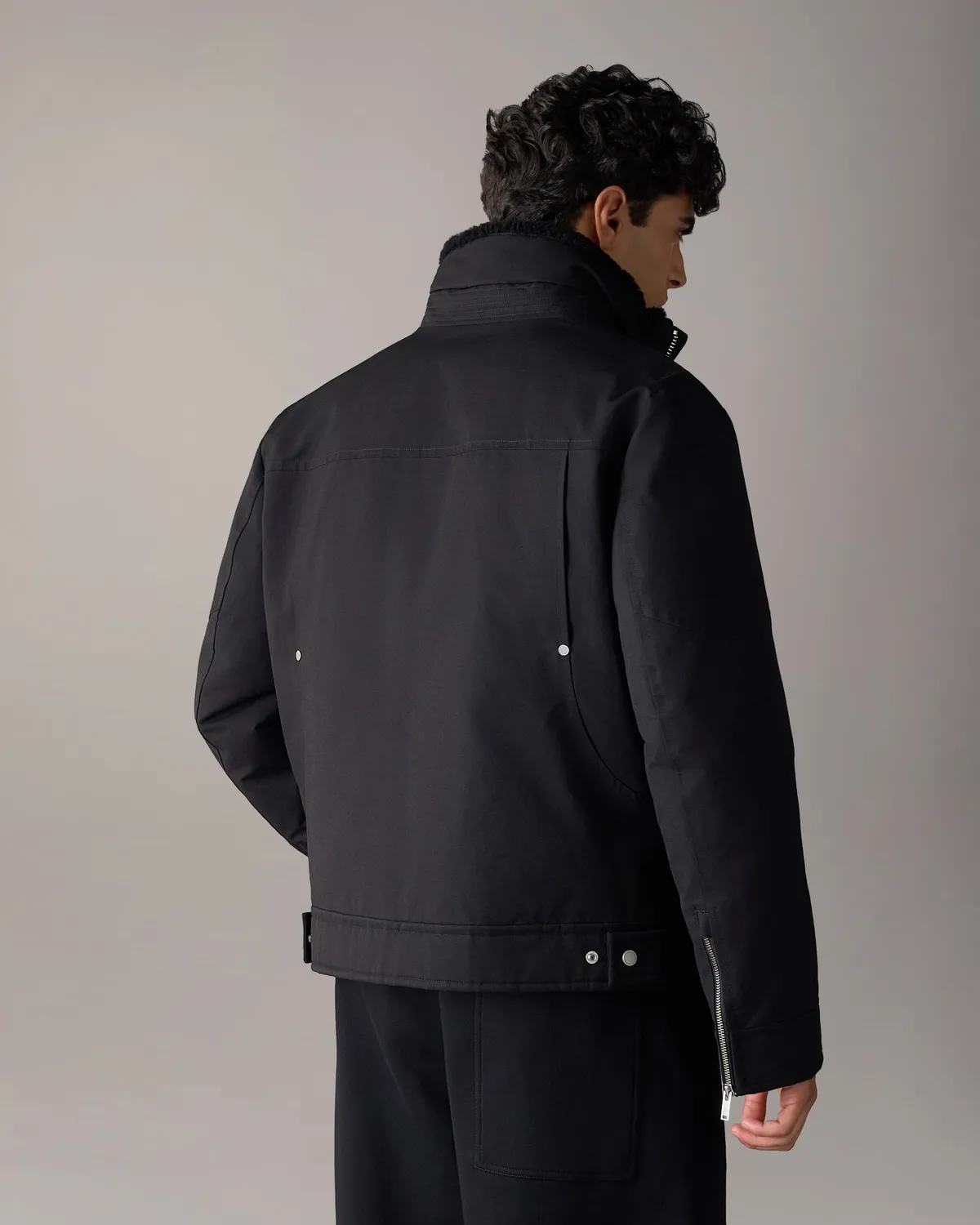 Moose Knuckles Falcon veste trucker duvet noir taille courte