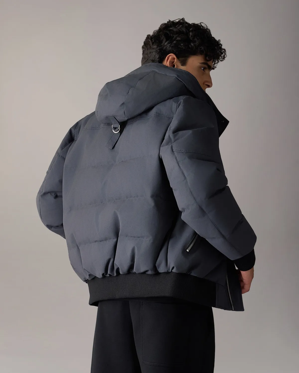 Moose Knuckles Banff Down Bomber blouson ciment duvet