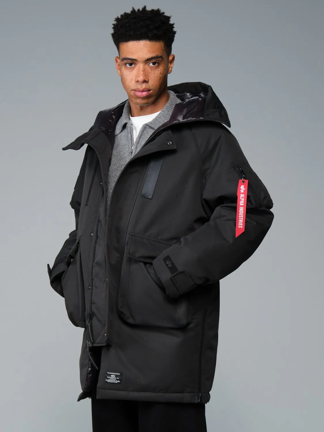 Alpha Industries Sergeant parka duvet noire genoux hiver