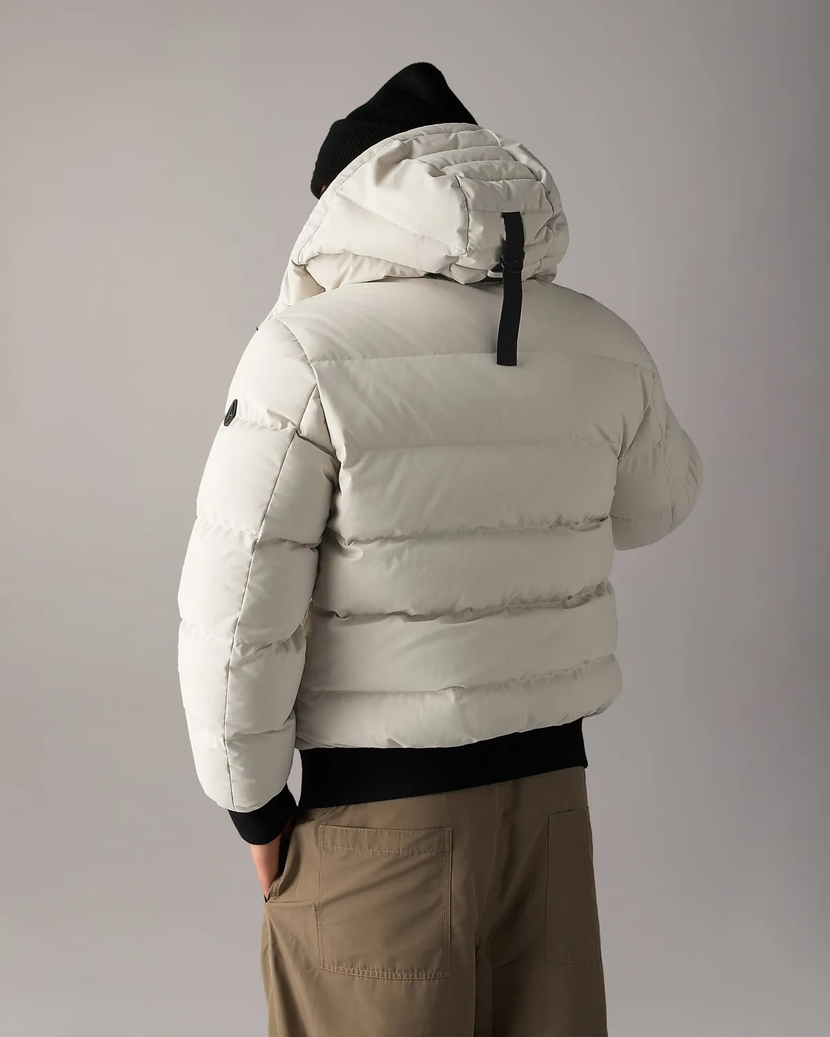 Moose Knuckles Soho bomber duvet alabaster