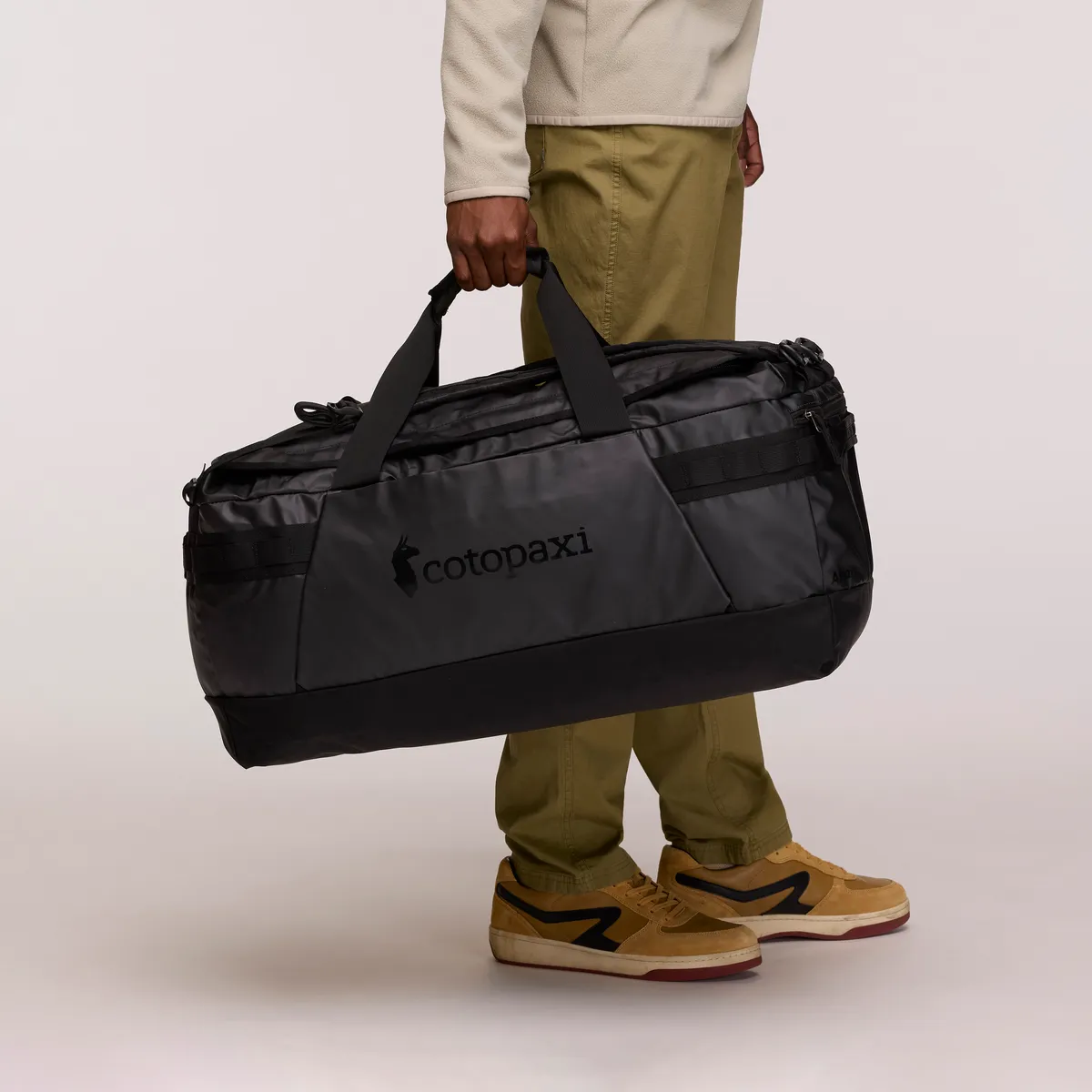 Cotopaxi Allpa Getaway duffel 70L Crimson