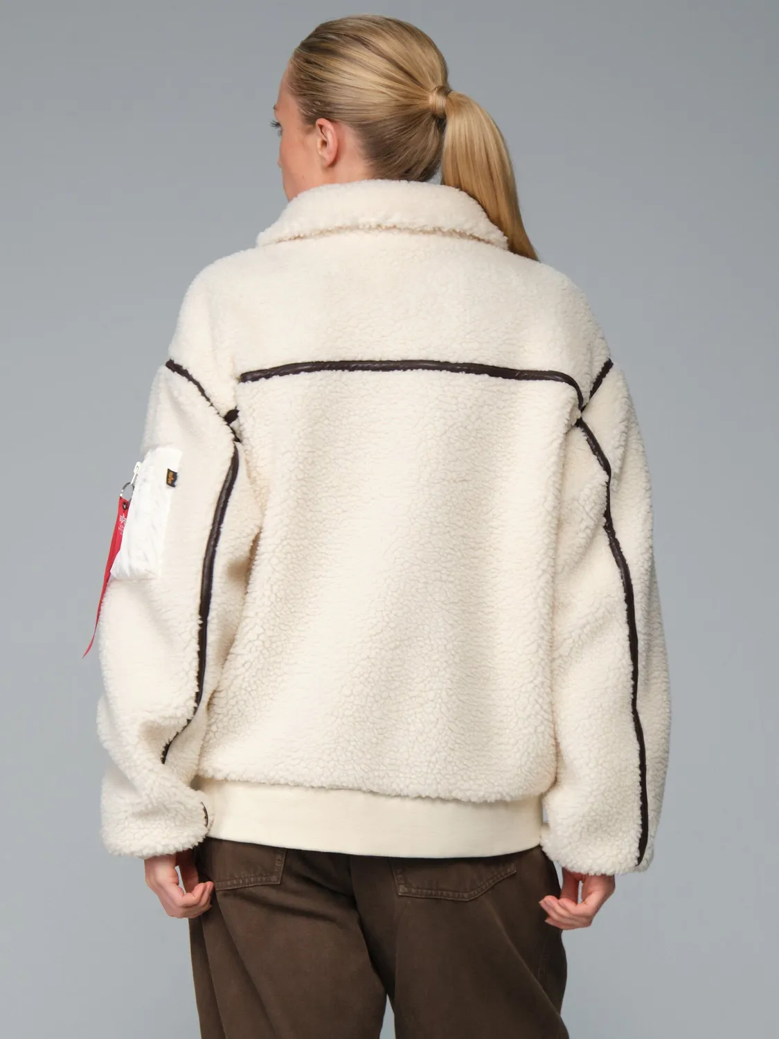 Alpha Industries CWU 45/P Sherpa blouson femme eggnog