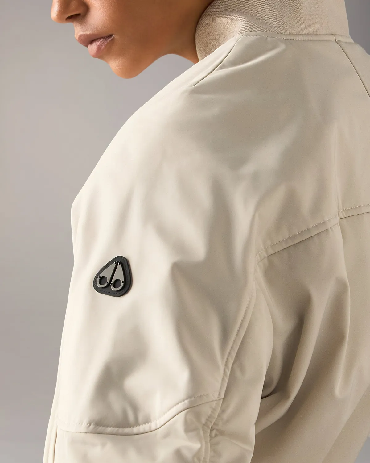 Moose Knuckles Drift Satin bomber blanc satiné