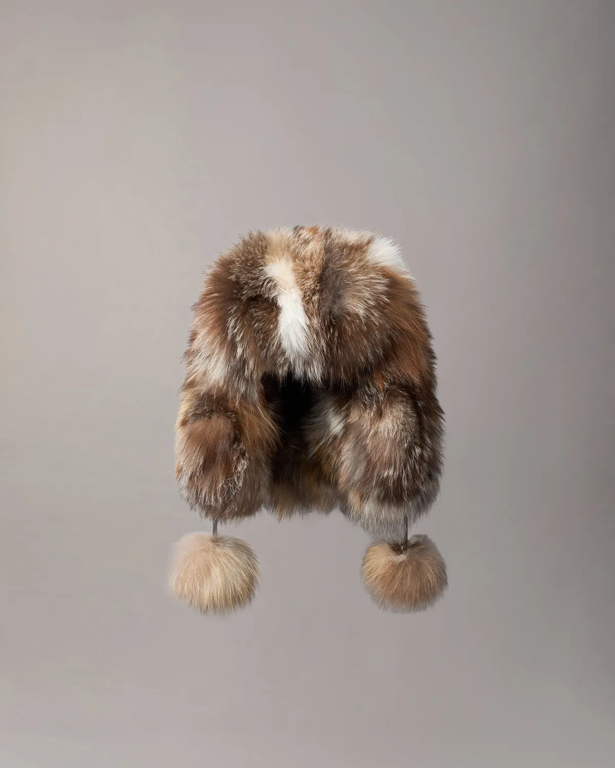 Moose Knuckles Fox Fur Trapper chapka fourrure patchwork