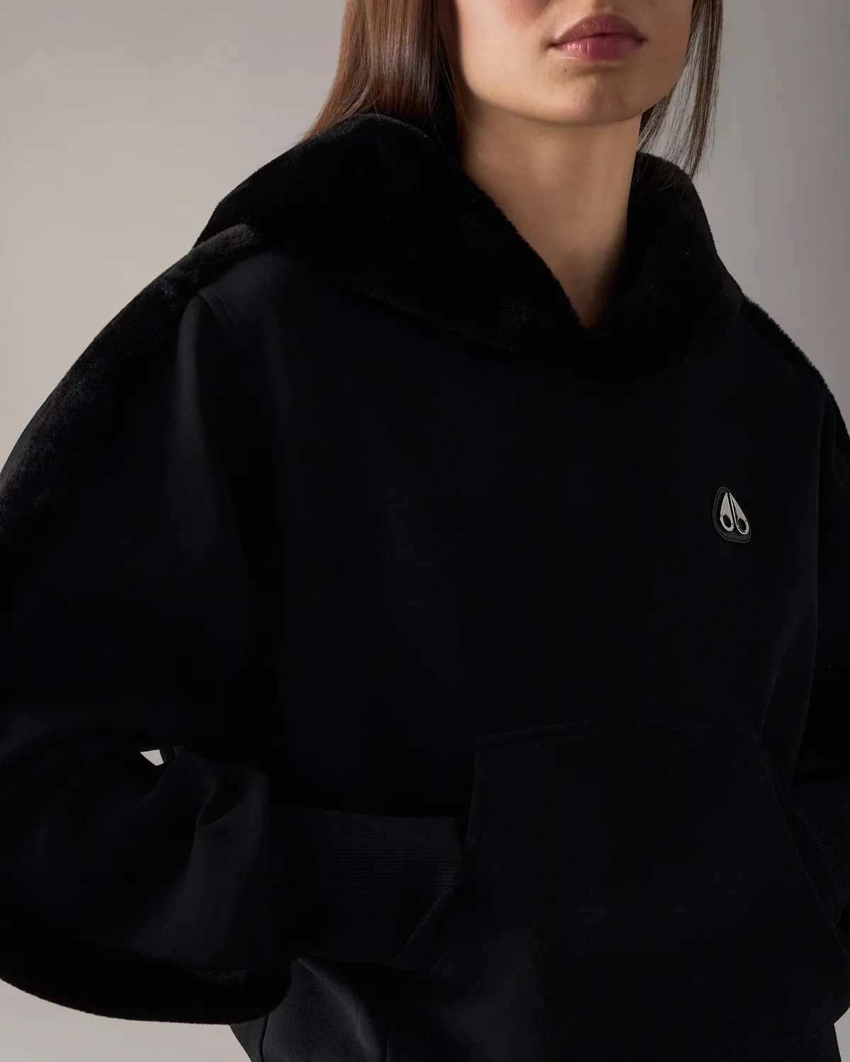 Moose Knuckles Mixed Media Bunny Hoodie sweat noir chaud