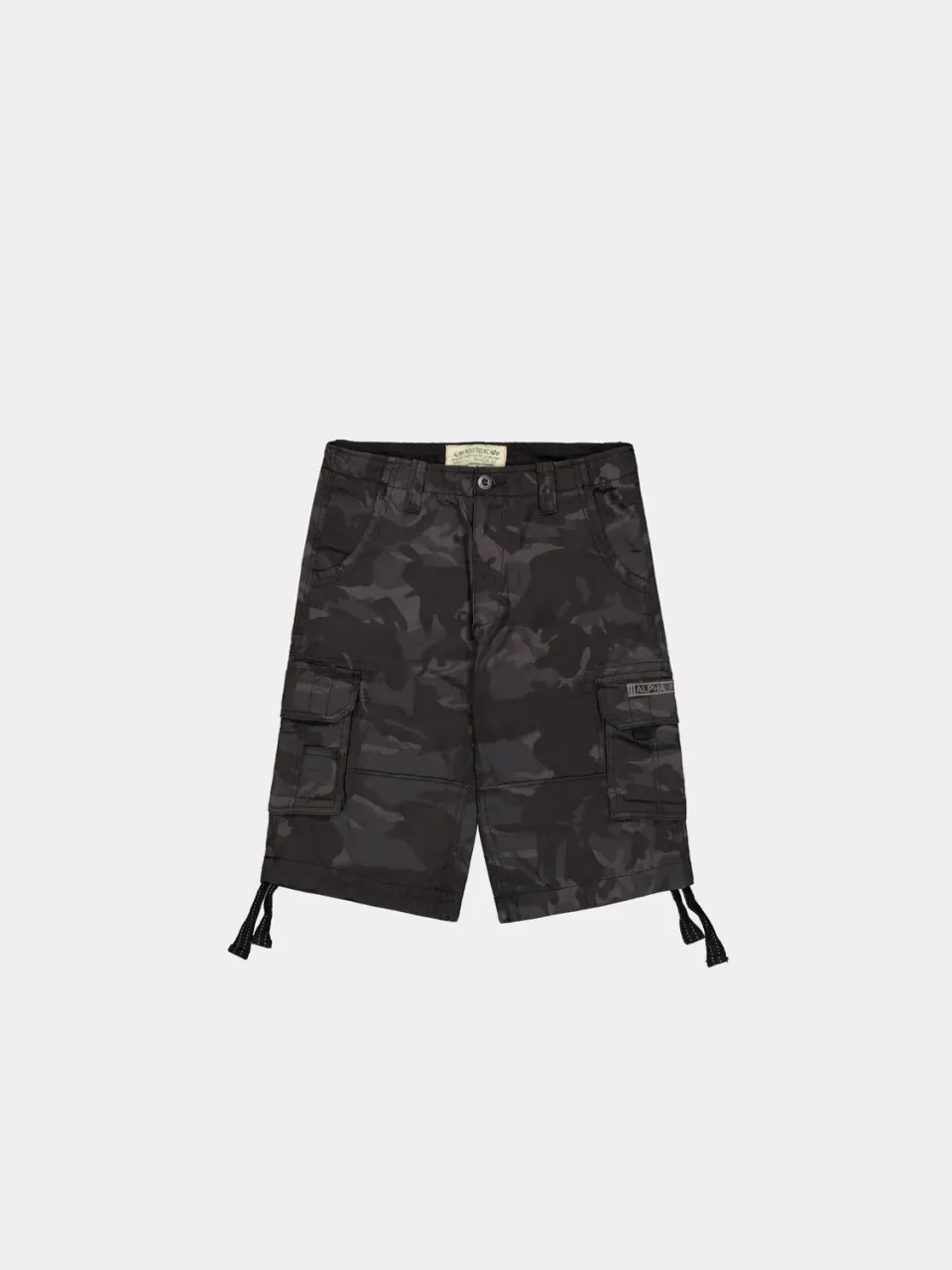 Alpha Industries Jet Short cargo camo noir longueur genou