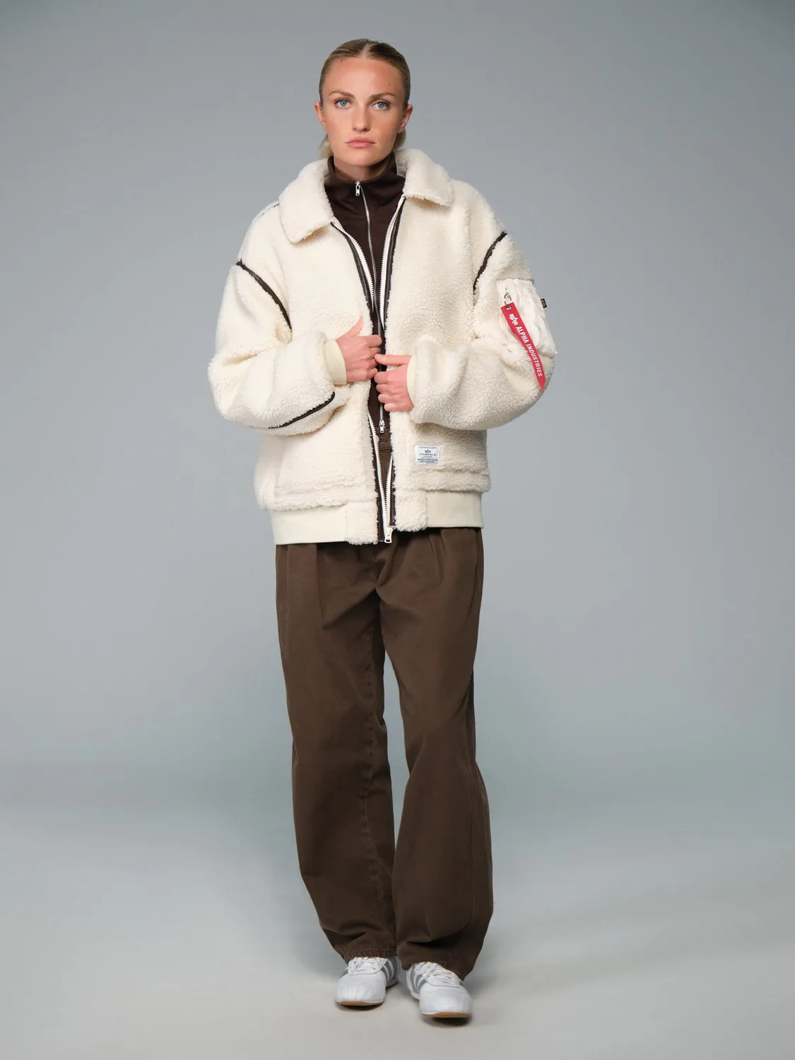 Alpha Industries CWU 45/P Sherpa blouson femme eggnog