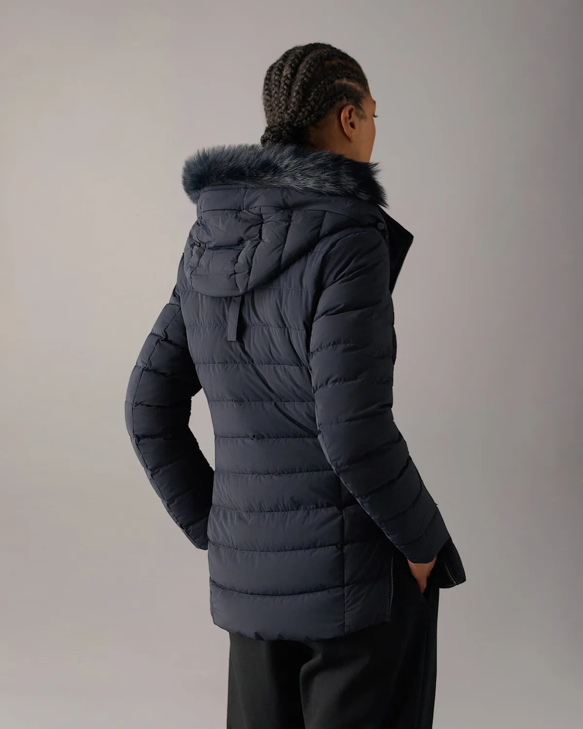 Moose Knuckles Roselawn Down Jacket doudoune navy ajustée