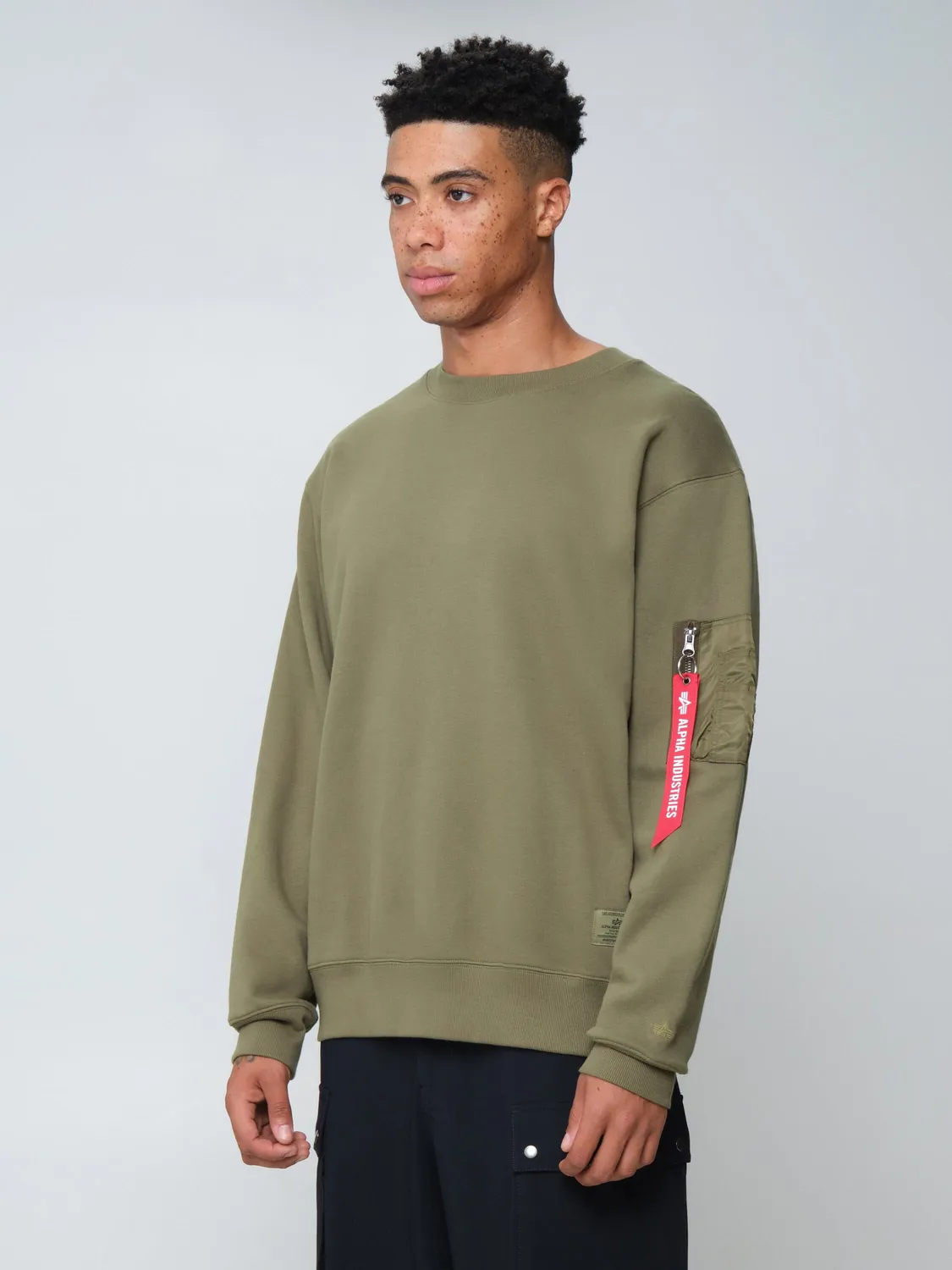 Alpha Industries Utility Pocket Crew Sweatshirt sweat noir