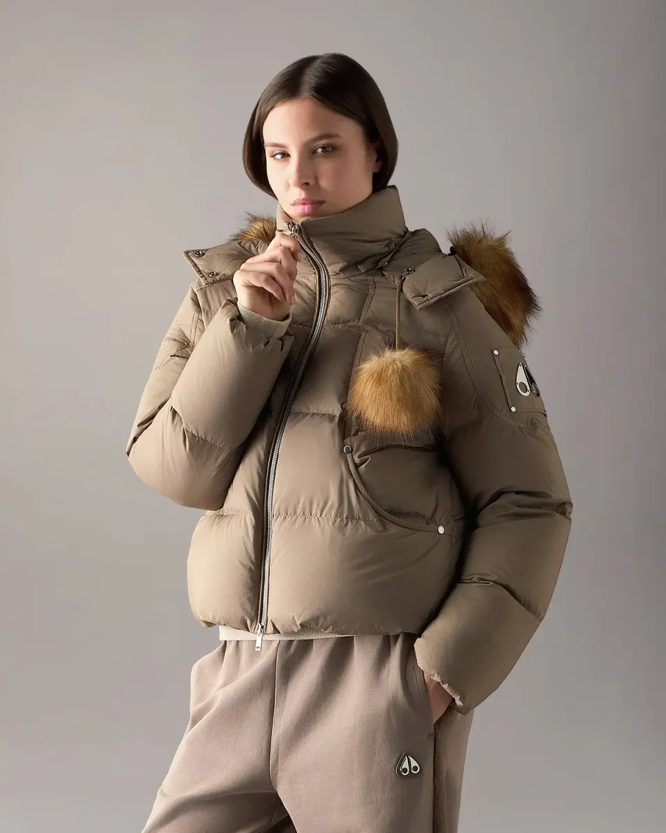 Moose Knuckles Everest doudoune capuche Ashen pompons