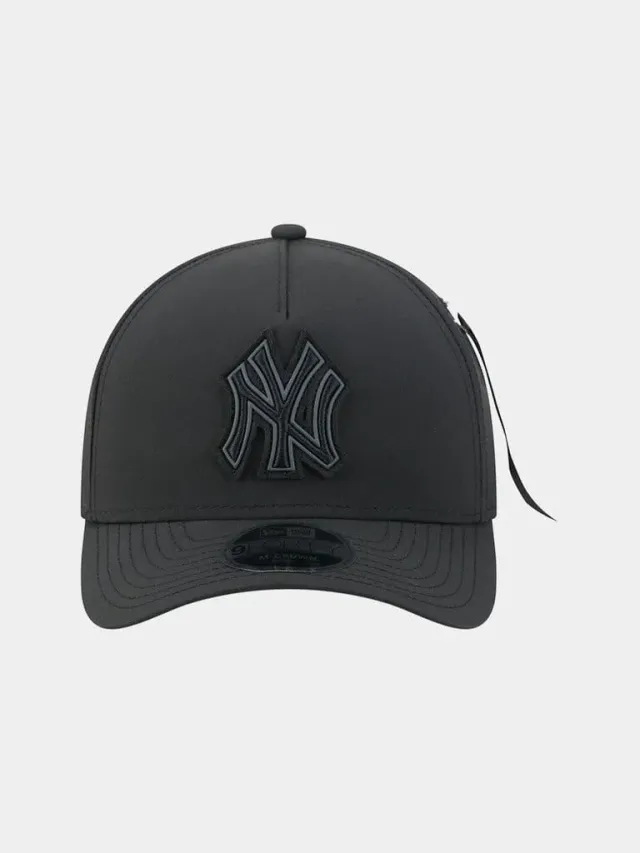 Alpha Industries Yankees 9Forty casquette noire nylon snapback