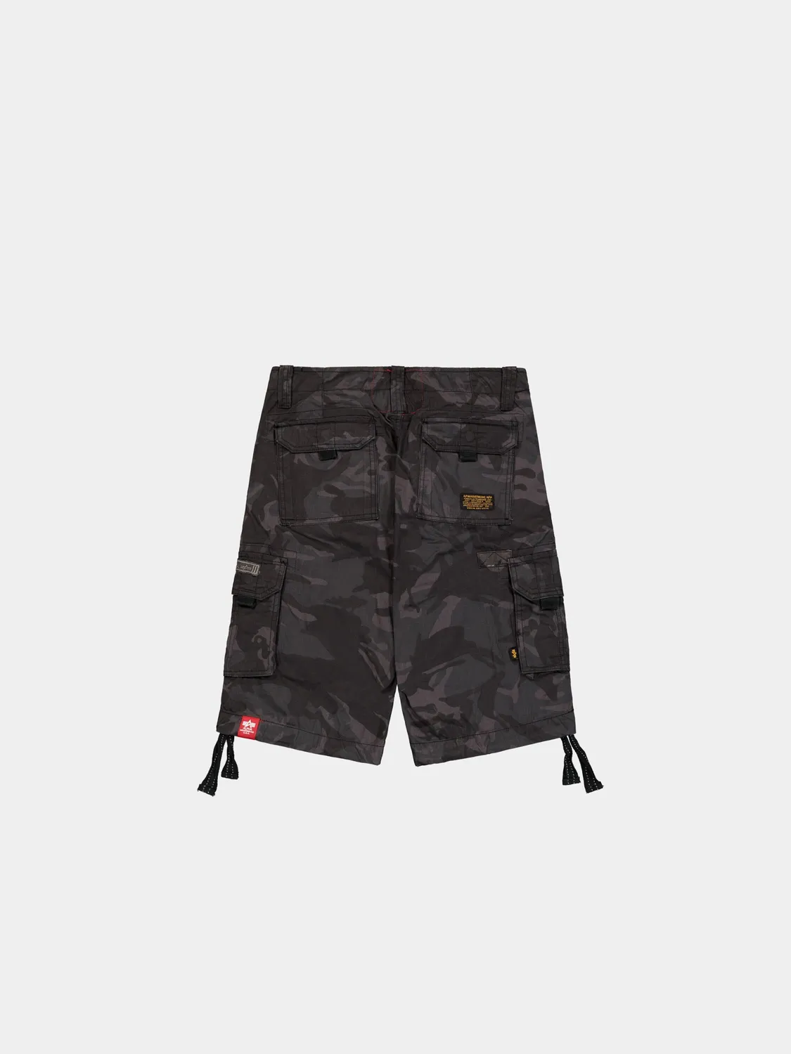 Alpha Industries Jet Short cargo camo noir longueur genou