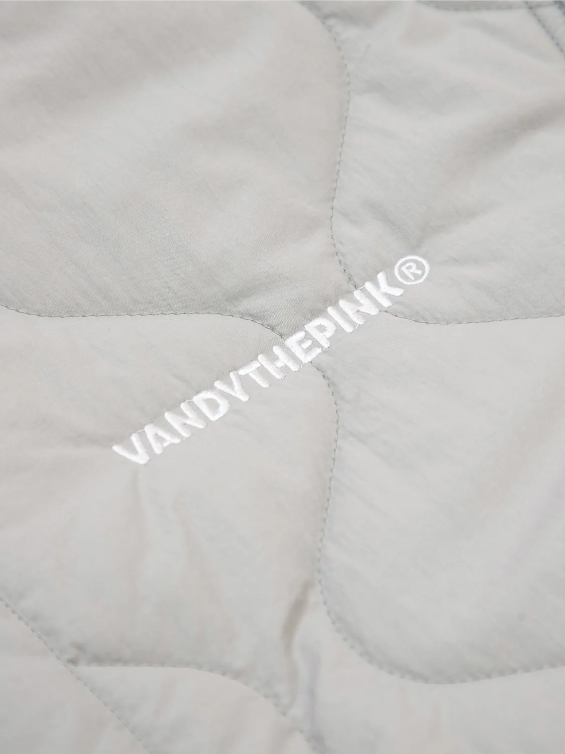 Alpha Industries Vandy The Pink veste liner gris clair